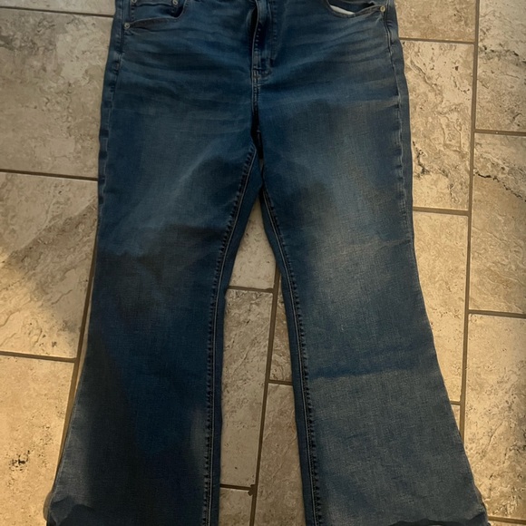 American Eagle Jeans - Women’s - Picture 2 of 5